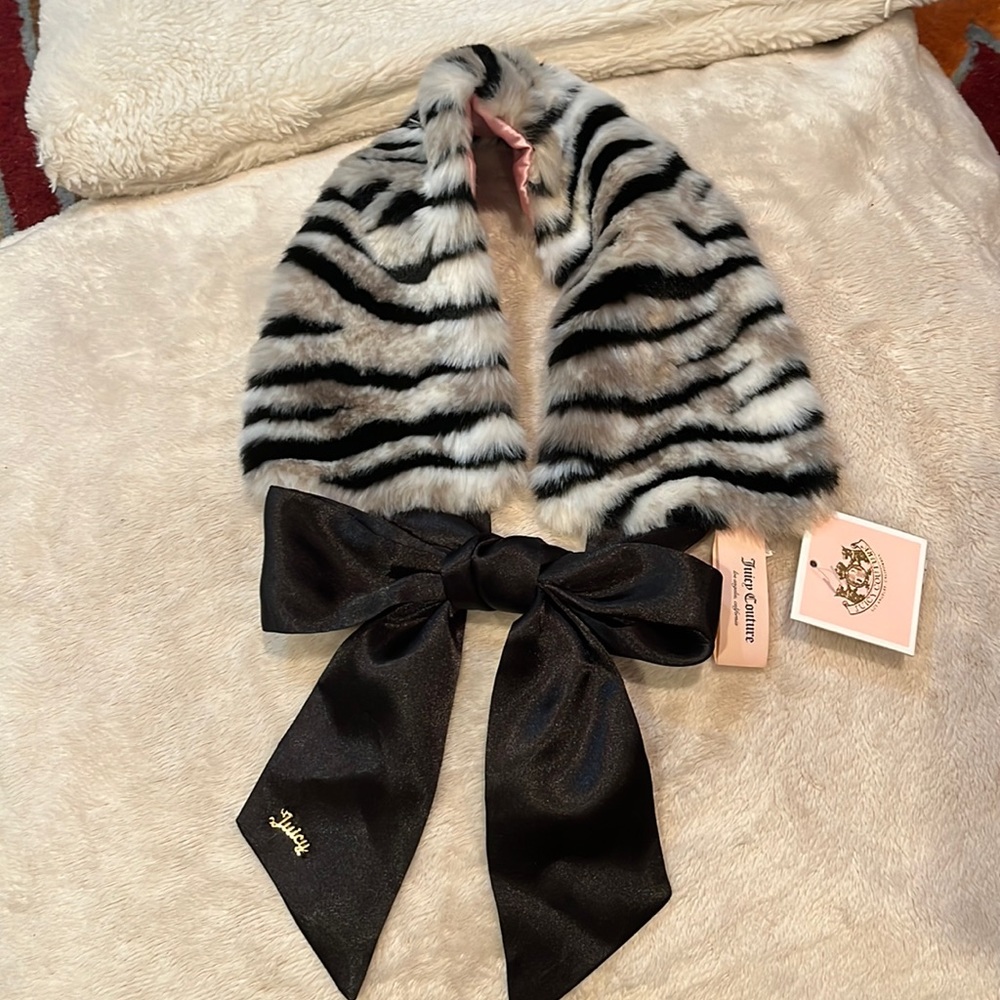 Juicy couture scarf girls 4-8 NWT faux fur
